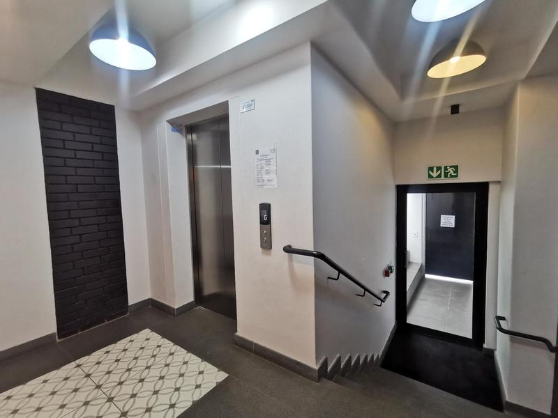 To Let 1 Bedroom Property for Rent in Gardens Western Cape